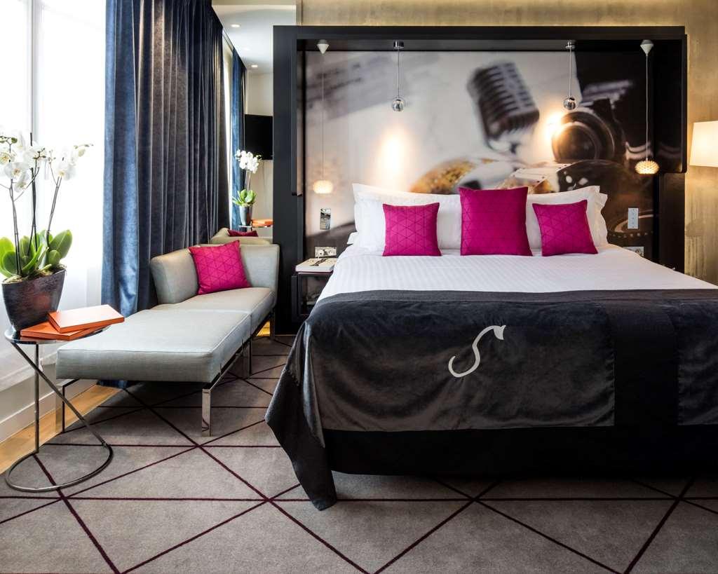 Hotel De Sers Champs Elysees Párizs Szoba fotó