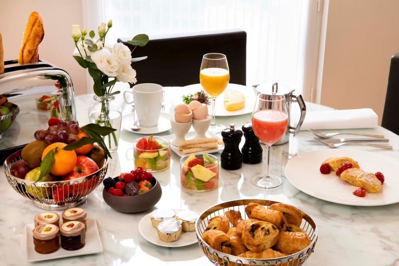 Hotel De Sers Champs Elysees Párizs Kültér fotó